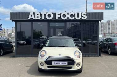 Хетчбек MINI Hatch 2014 в 