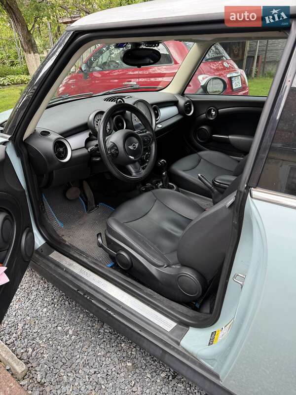 Хетчбек MINI Hatch 2013 в Львові