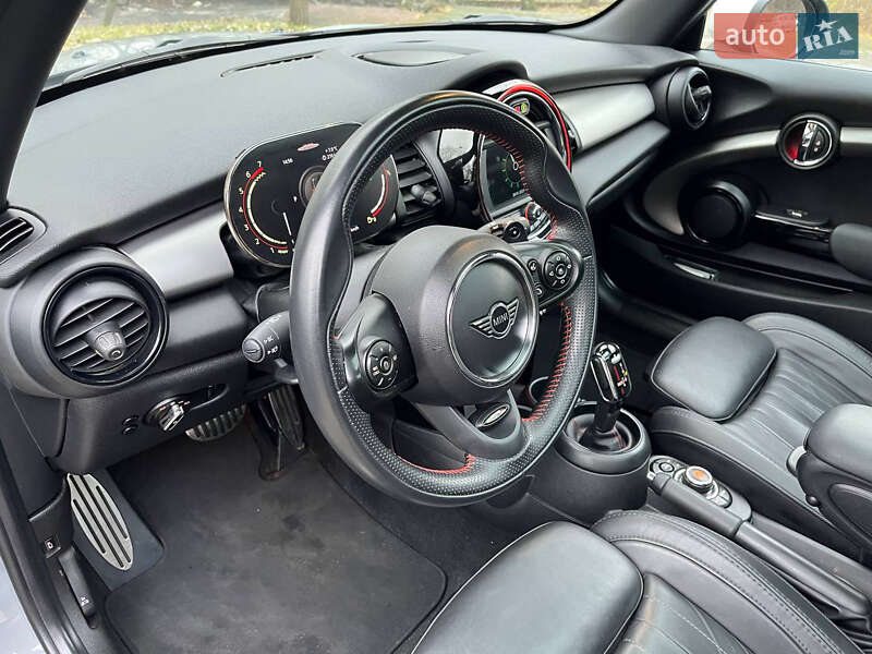 Хетчбек MINI Hatch 2020 в Києві