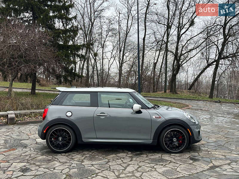 Хетчбек MINI Hatch 2020 в Києві