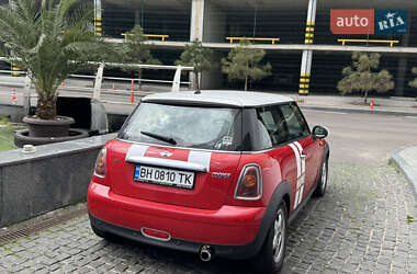 Хэтчбек MINI Hatch 2006 в 