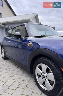 Хэтчбек MINI Hatch 2016 в 