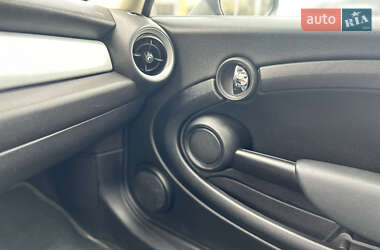 Хетчбек MINI Hatch 2013 в 
