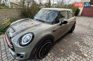 Хетчбек MINI Hatch 2018 в 