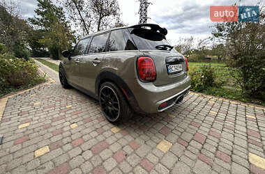 Хетчбек MINI Hatch 2018 в 