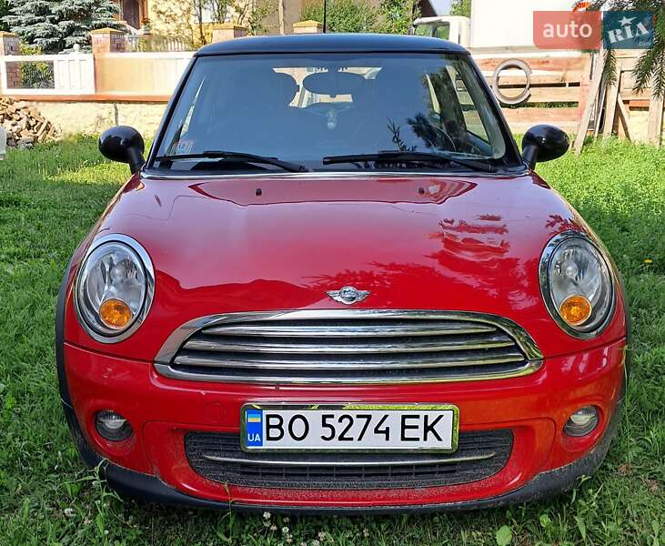 Хэтчбек MINI Hatch 2013 в 