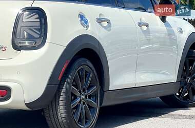 Хетчбек MINI Hatch 2017 в 