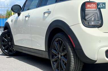 Хетчбек MINI Hatch 2017 в 