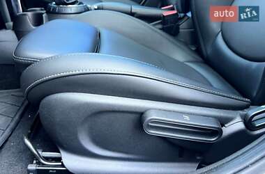 Хетчбек MINI Hatch 2017 в 