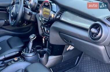 Хетчбек MINI Hatch 2017 в 