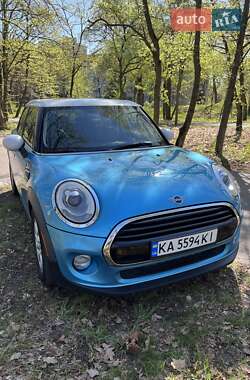 Хетчбек MINI Hatch 2015 в 