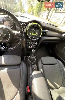 Хетчбек MINI Hatch 2016 в 