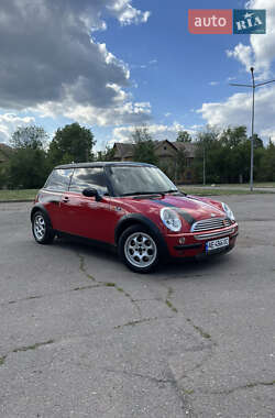 Хэтчбек MINI Hatch 2003 в 