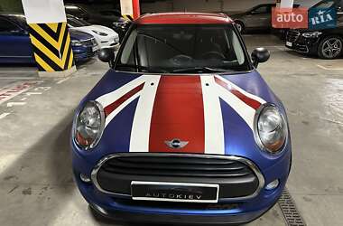 Хетчбек MINI Hatch 2016 в 