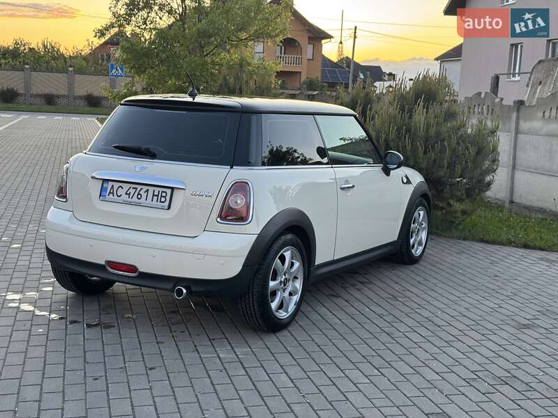 Хэтчбек MINI Hatch 2008 в Луцке
