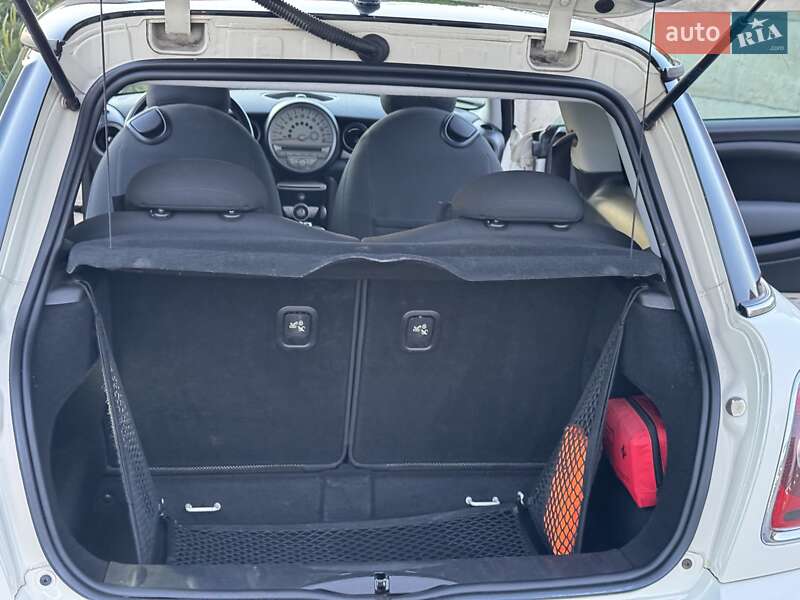 Хэтчбек MINI Hatch 2008 в Луцке