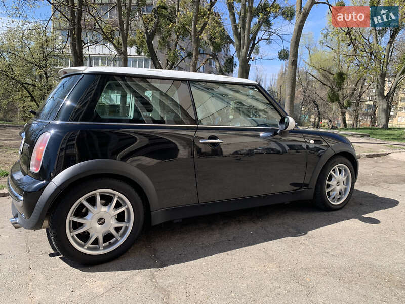 Хетчбек MINI Hatch 2002 в Києві