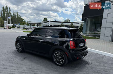 Хетчбек MINI Hatch 2019 в 