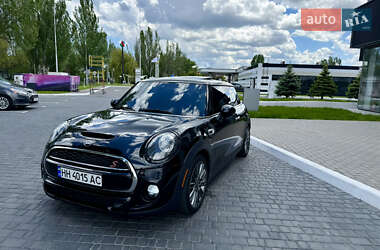 Хетчбек MINI Hatch 2019 в 