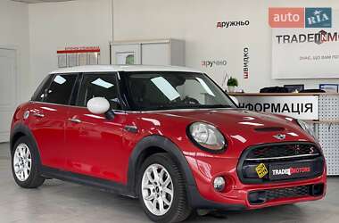 Хэтчбек MINI Hatch 2015 в Киеве