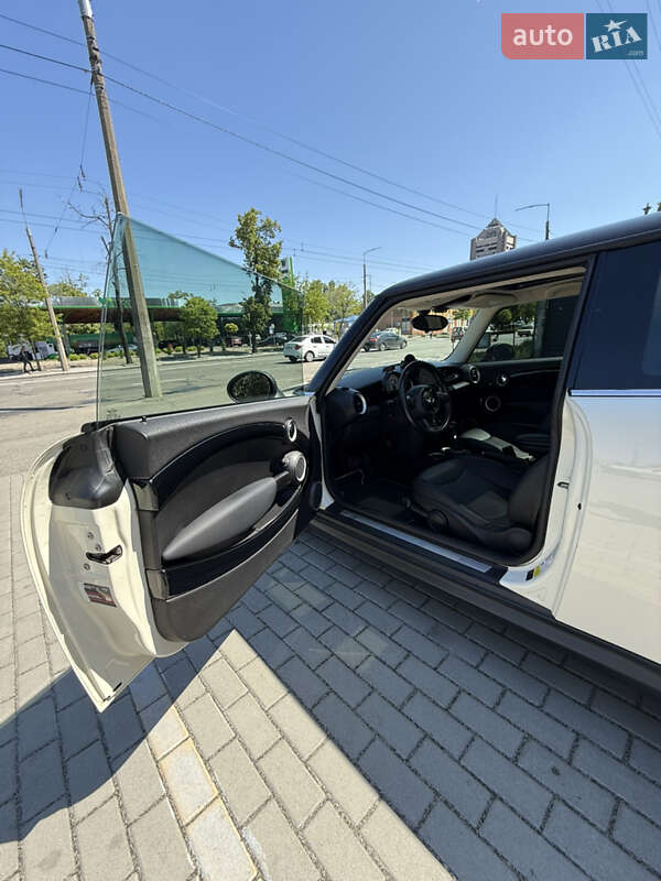 Хетчбек MINI Hatch 2012 в Києві