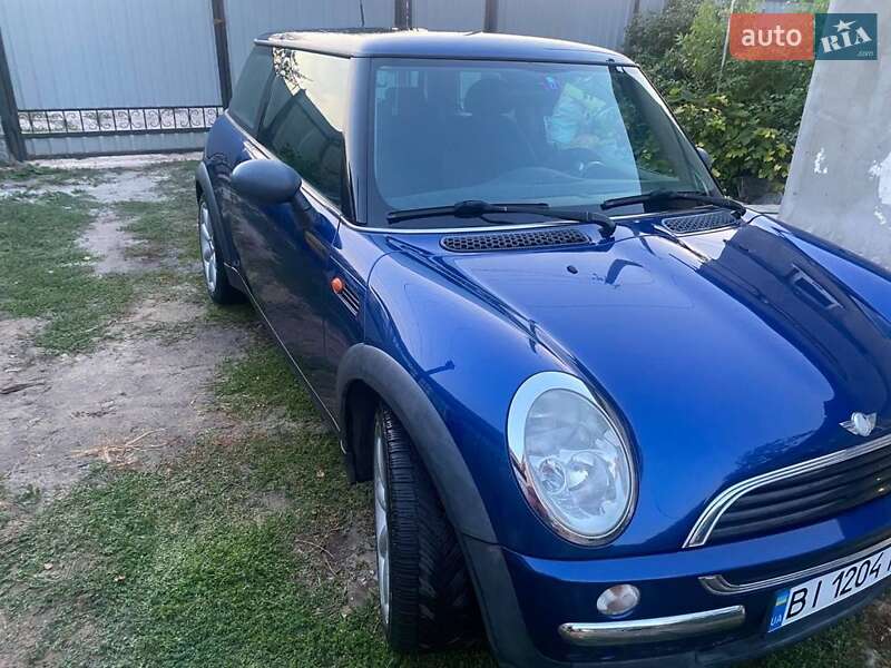 Хетчбек MINI Hatch 2001 в 