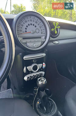 Хэтчбек MINI Hatch 2010 в 