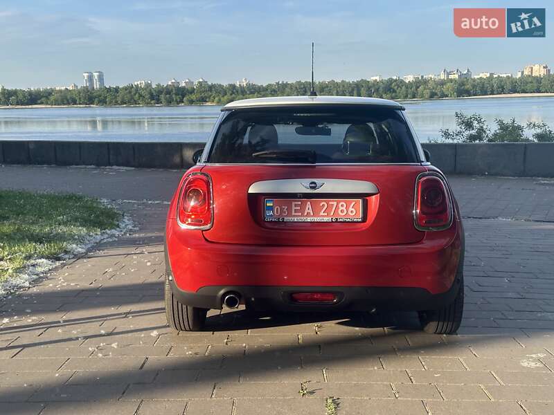 Хетчбек MINI Hatch 2015 в Києві