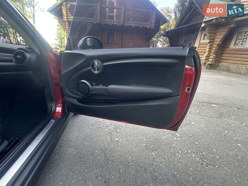 Хетчбек MINI Hatch 2015 в Києві