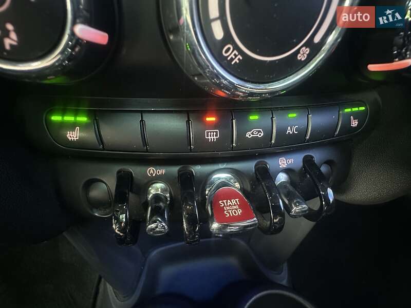 Хетчбек MINI Hatch 2015 в Києві