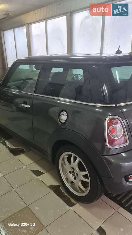 Хетчбек MINI Hatch 2011 в Києві