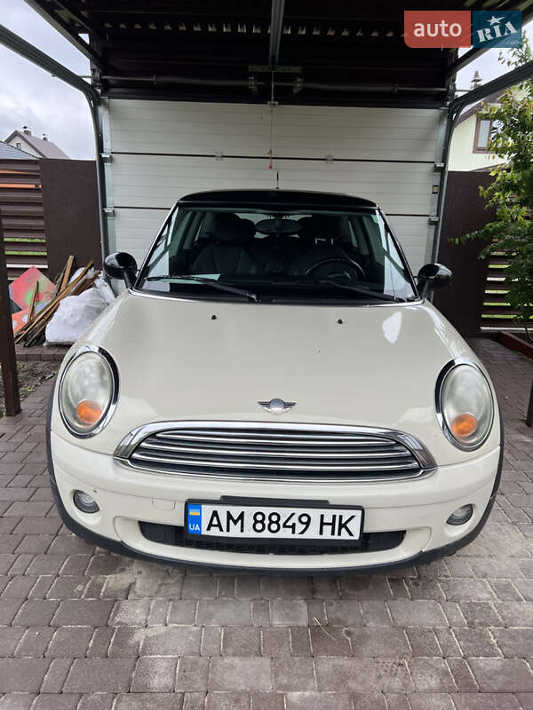MINI Hatch 2010
