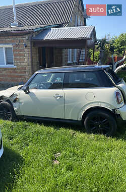 Хэтчбек MINI Hatch 2013 в Вите-Почтовой