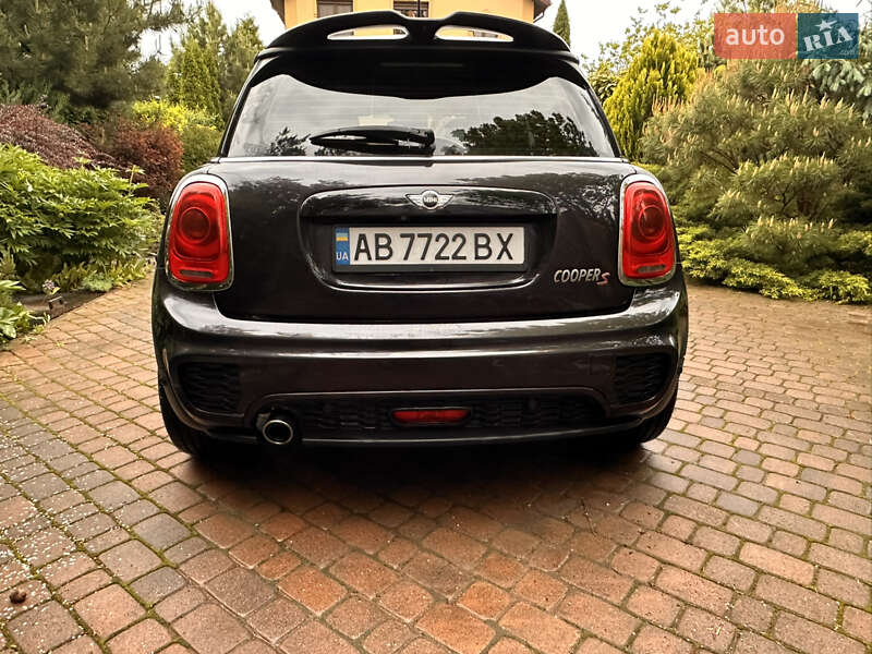 Хетчбек MINI Hatch 2015 в Вінниці