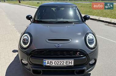 Хэтчбек MINI Hatch 2018 в 