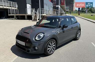Хэтчбек MINI Hatch 2018 в 