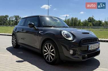 Хэтчбек MINI Hatch 2018 в 