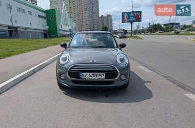 Хетчбек MINI Hatch 2015 в 