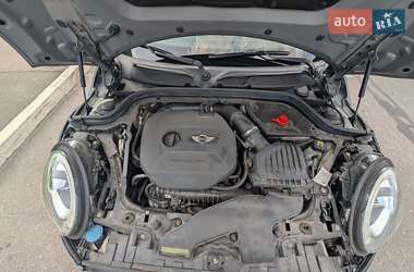 Хетчбек MINI Hatch 2015 в 