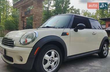Хэтчбек MINI Hatch 2010 в 