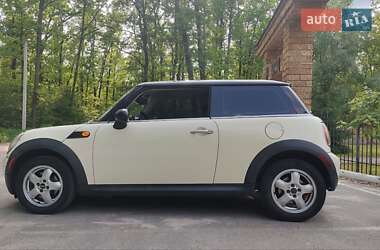 Хэтчбек MINI Hatch 2010 в 