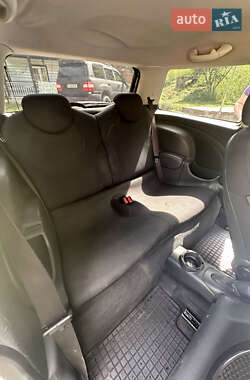 Хэтчбек MINI Hatch 2004 в 