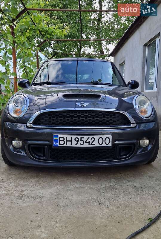 Хэтчбек MINI Hatch 2010 в Измаиле