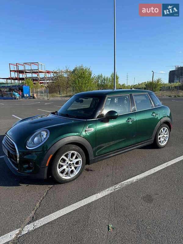 Хетчбек MINI Hatch 2017 в Києві