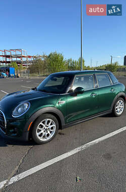 Хетчбек MINI Hatch 2017 в 