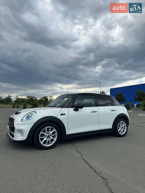 Хэтчбек MINI Hatch 2015 в Одессе фото 9 Хэтчбек MINI Hatch 2015 в Одессе