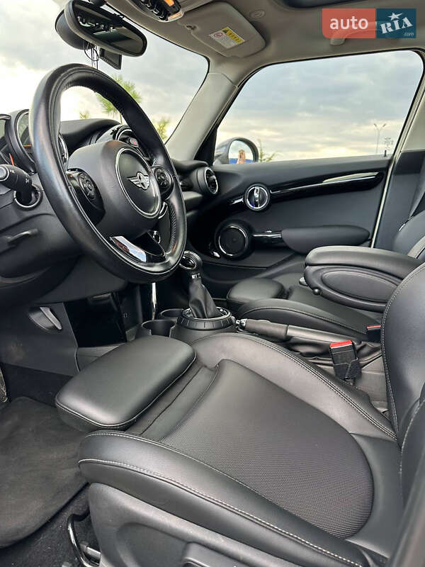 Хэтчбек MINI Hatch 2015 в Одессе фото 20 Хэтчбек MINI Hatch 2015 в Одессе