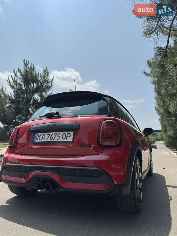 Хетчбек MINI Hatch 2023 в Києві