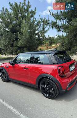 Хэтчбек MINI Hatch 2023 в 