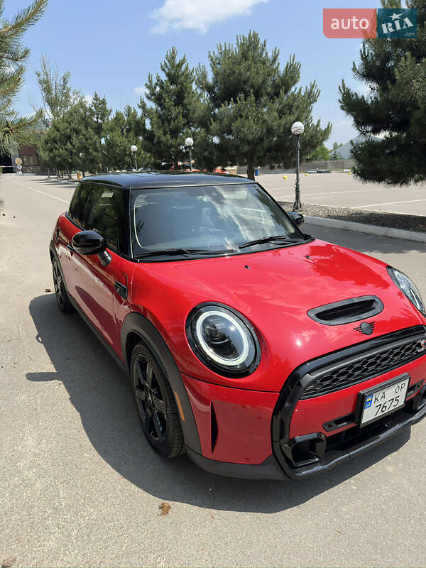 Хетчбек MINI Hatch 2023 в Києві